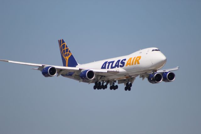 BOEING 747-8 — - Atlas Air 747-800F landing on runway 10C at Chicago O'hare from Anchorage