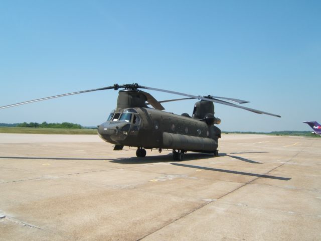 Boeing CH-47 Chinook — - Army CH-47