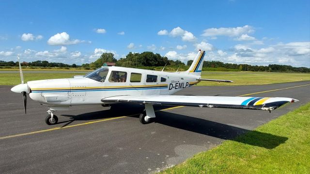 Piper Saratoga (D-EMLP)