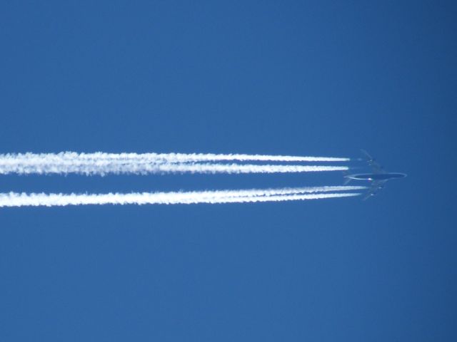 Boeing 747-400 (G-BNLK) - G-BNLK BOEING 747-436   CN 24053/790 OF BRITISH AIRWAYS   HEADING WESTBOUND AT 12.26 LOCAL TIME USING CALLSIGN BAW 175 ON 18-01/2011