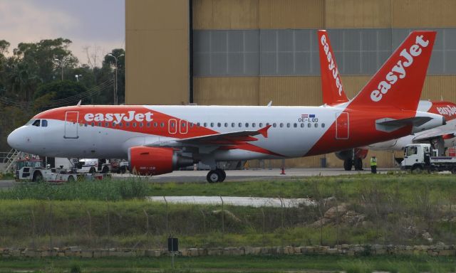 Airbus A320 (OE-LQD) - Maintenance at SRT