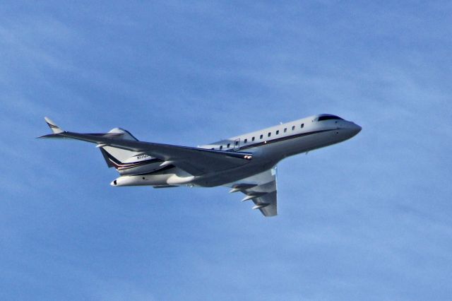 Bombardier Global 5000 (N113QS) - Photo taken on 02-Jan-2018, at about 1530HrsEST, as the aircraft approached KTEB.