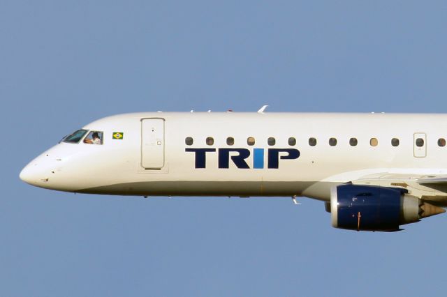 Embraer 170/175 (PP-PJD)