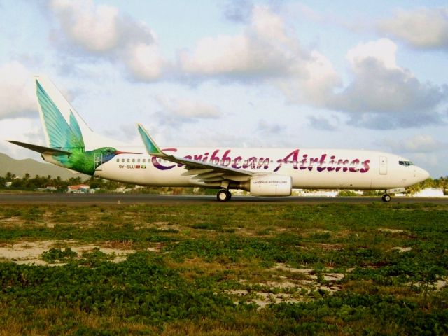 Boeing 737-800 (9Y-SLU)