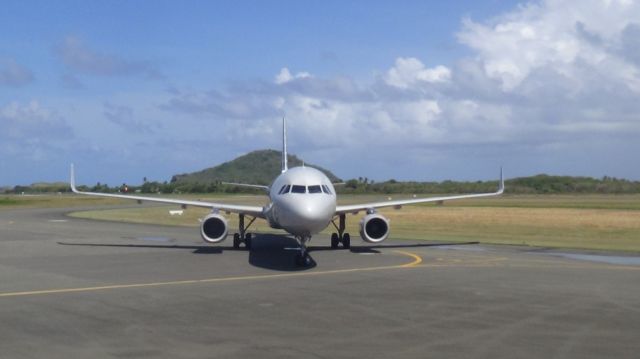 Airbus A321 (N146AA)