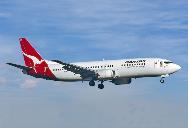 BOEING 737-400 (VH-TJP) - QANTAS - BOEING 737-476 - REG : VH-TJP (CN 24441/2362) - ADELAIDE INTERNATIONAL AIRPORT SA. AUSTRALIA - YPAD (23/10/1995)