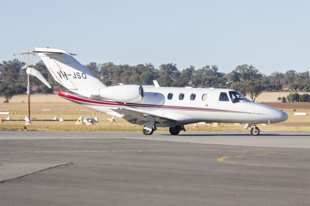 Cessna Citation CJ1 (VH-JSO) - Colin Joss & Co (VH-JSO) Cessna 525 Citation CJ1 taxiing at Wagga Wagga Airport.