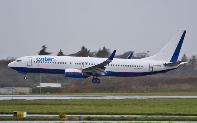 Boeing 737-800 (SP-ENQ) - enter air b737-8 sp-enq about to land at shannon for painting 1/4/16.