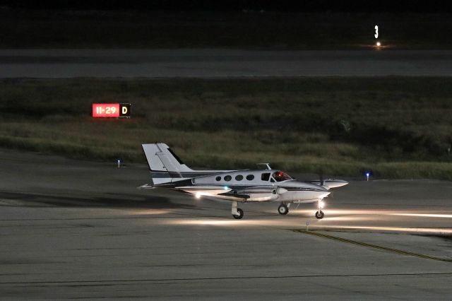 Cessna 421 (N2221Q)