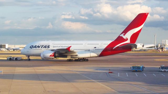 Airbus A380-800 (VH-OQH)