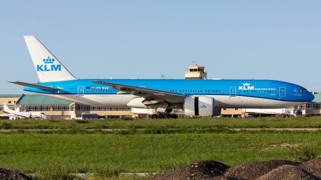 Boeing 777-200 (PH-BQB)