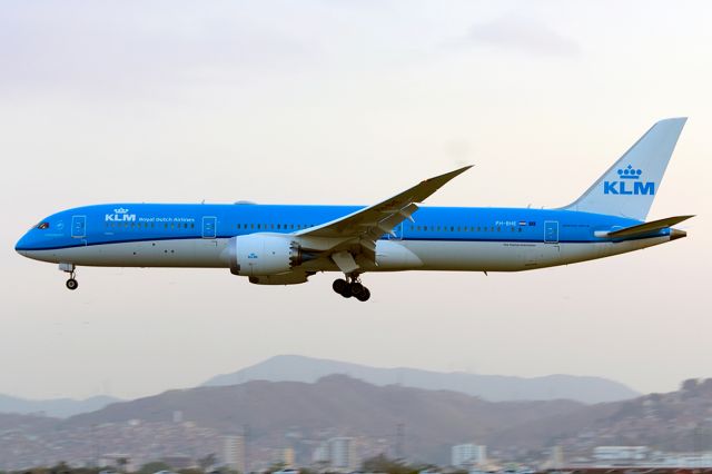 Boeing 787-8 (PH-BHE)