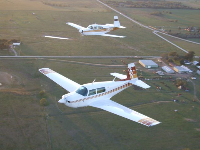 Mooney M-20 (N9281V)