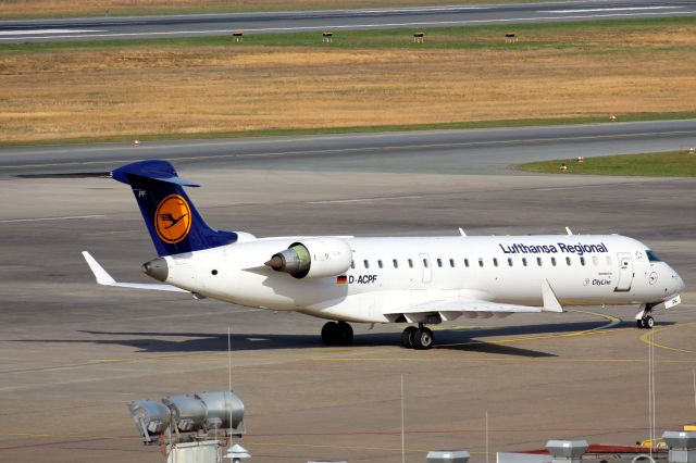 Canadair Regional Jet CRJ-700 (D-ACBF)