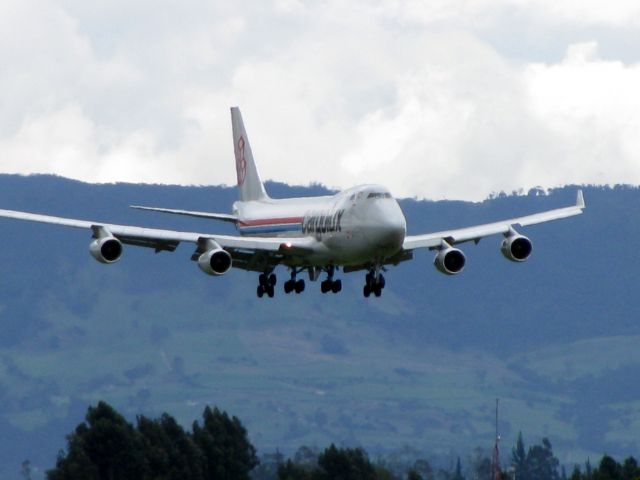 Boeing 747-200 (LX-NCV)