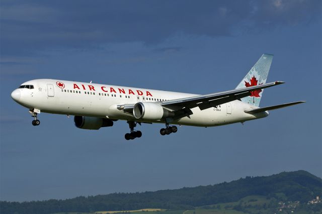 BOEING 767-300 (C-GHLK) - Boeing 767-35H  Air Canada  LSZH Zurich Airport Switzerland  11.July 2008