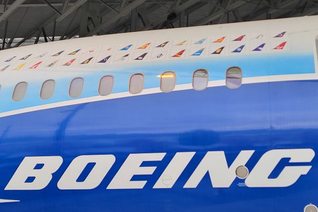 Boeing 787-8 (N787BX) - 11-02-22. Partial list of Boeing launch customers.