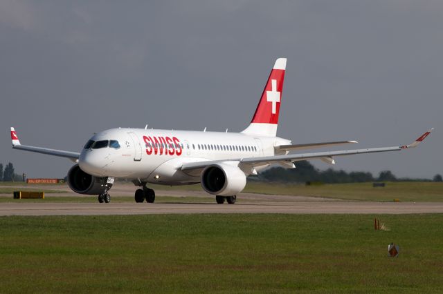 Bombardier CS100 (HB-JBA) - SWR391 starting the roll on the flight back to Zurich.  