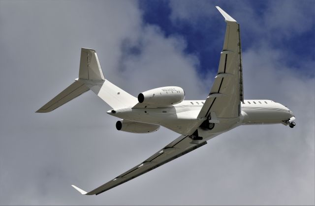 Bombardier Global 5000 (N530KC)