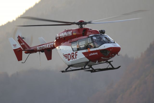 D-HMMM — - LKH Villach DRF Flugrettung RK1 Fresach