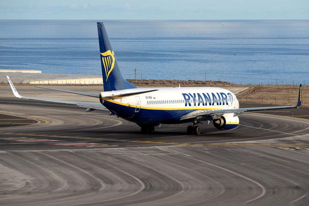 Boeing 737-800 (SP-RSP)