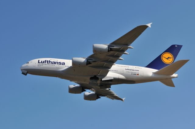 Airbus A380-800 (D-AIMD) - 2010/12/5