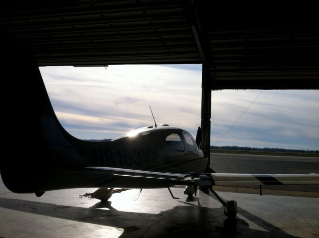 Cirrus SR-22 (N8163V) - Cirrus SR-22 Hangared at Freeman Field