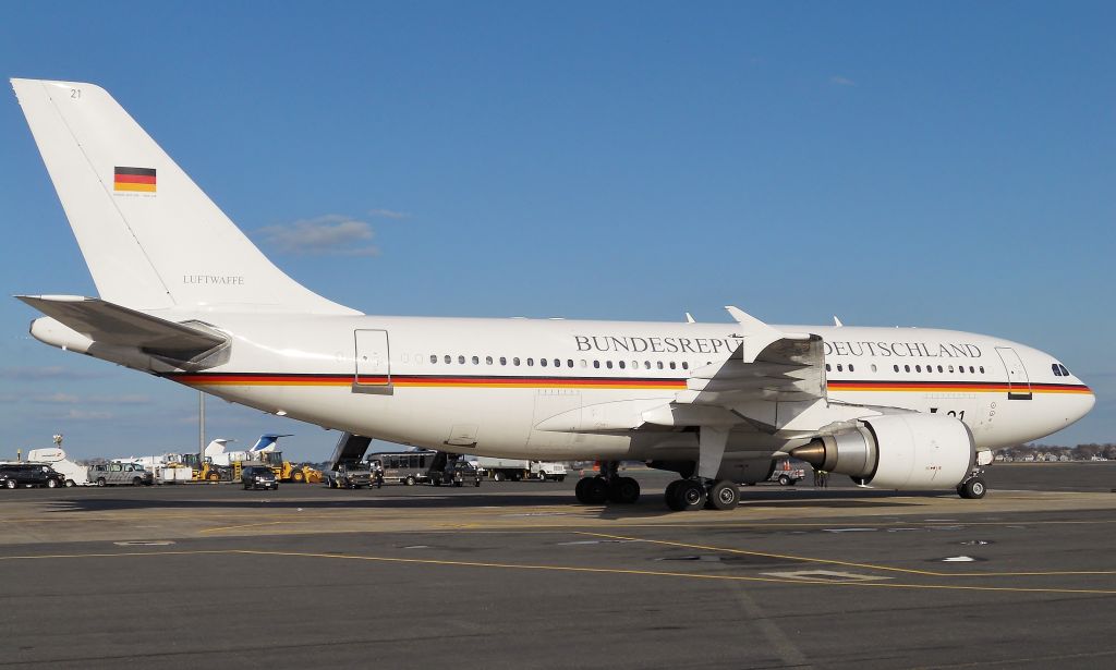 Airbus A310 —