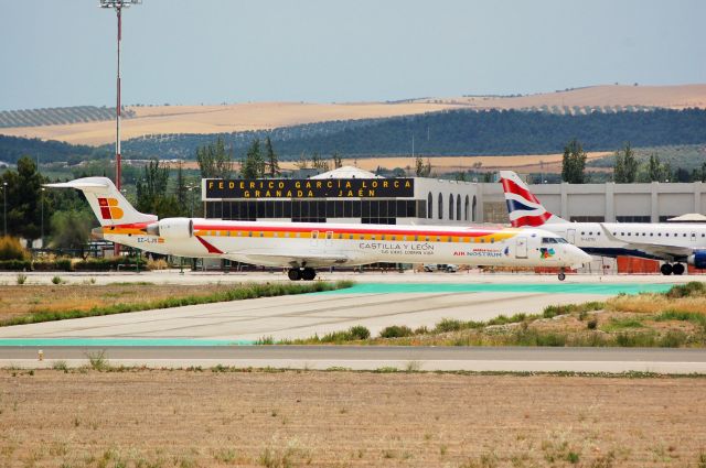 Canadair Regional Jet CRJ-100 (EC-LJS)