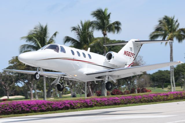 Cessna Citation CJ1 (N562PC) - Single Pilot, departing Ocean Reef