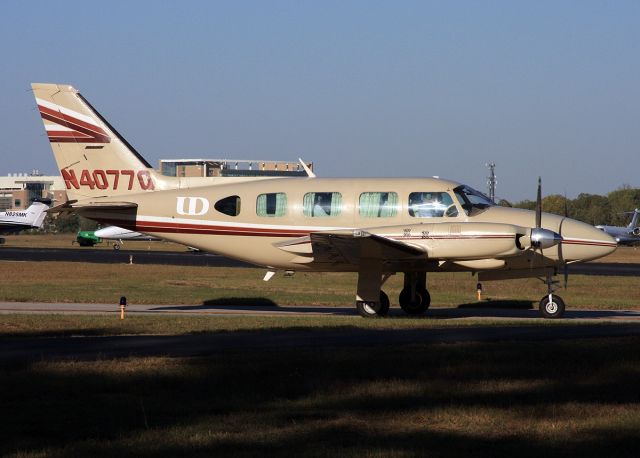 Piper Navajo (N4077Q) - NBAA 2010