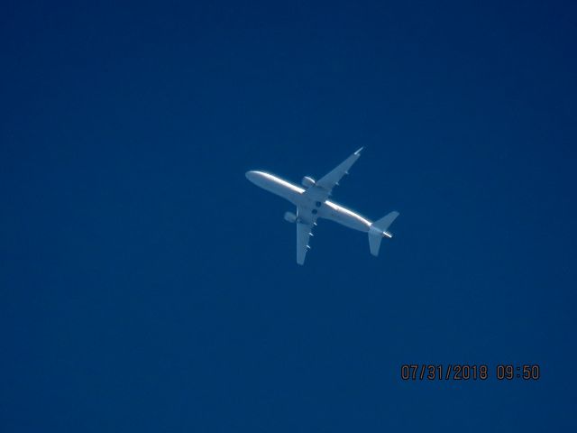 Embraer 175 (N89315)