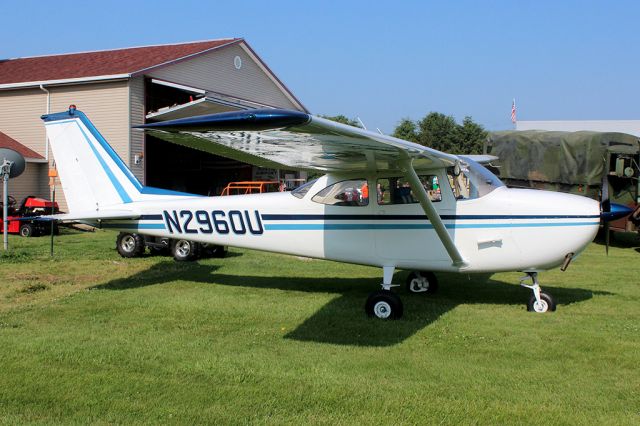 Cessna Skyhawk (N2960U)
