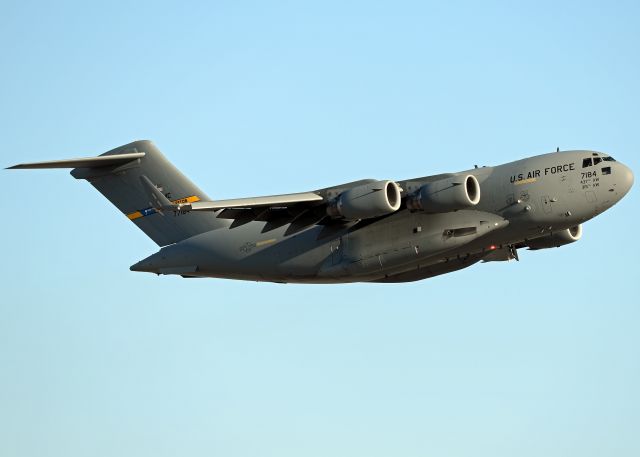 Boeing Globemaster III (07-7184)