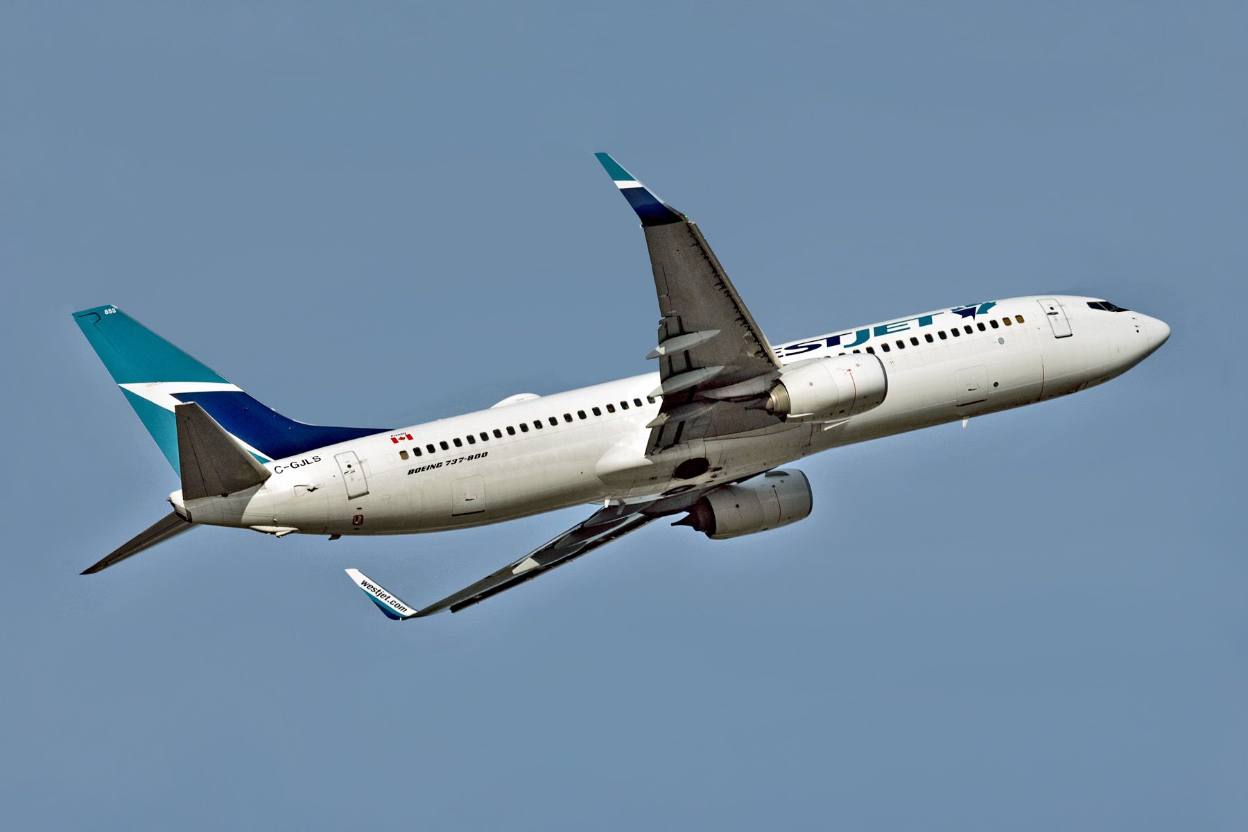 Boeing 737-800 (C-GJLS)
