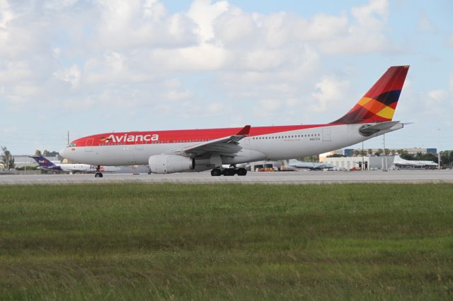 Airbus A330-300 (N967CG)