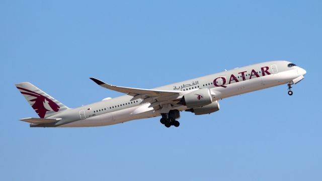 Airbus A350-900 (A7-AMG)