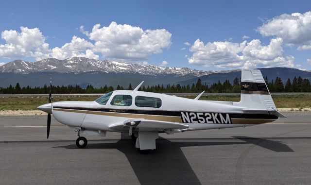 Mooney M-20 Turbo (K252KM) - Highest airport in the Country