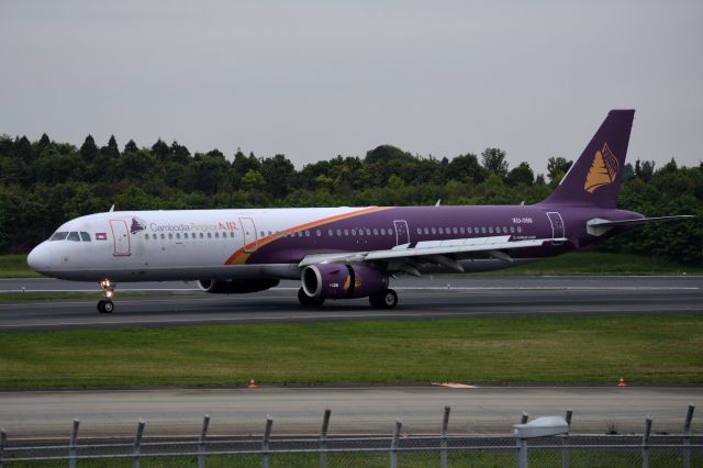 Airbus A321 (XU-350) - ＮＲＴ３４Ｒ↓