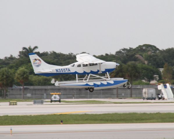 Cessna Skyhawk (N355TA)