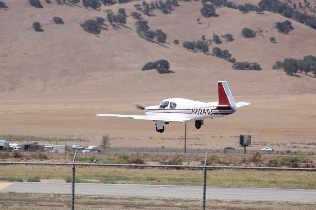 Mooney M-20 (N6241U)