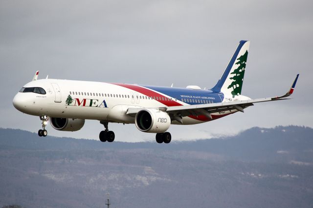 Airbus A321neo (T7-ME4)