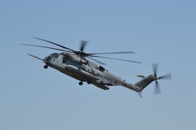 — — - CH-53 MAGTF demo performed at MCAS Beaufort on 27 April 2019. 