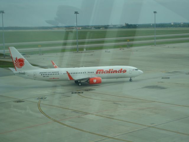 Boeing 737-900 (9M-LNG) - TAKEN AT THE KLIA VIEWING GALLERY