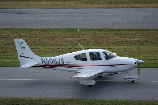 Cirrus SR-20 (N508JS)