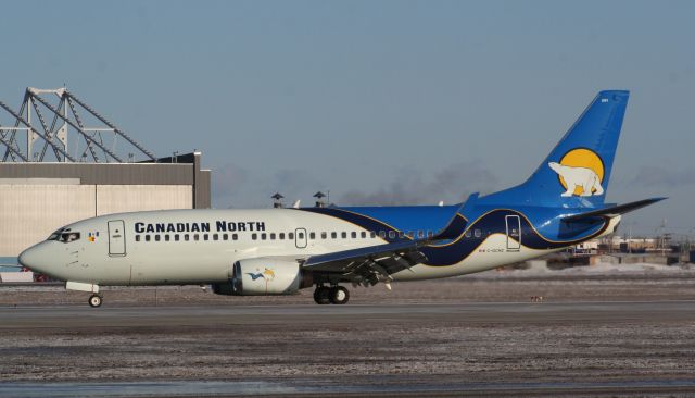 BOEING 737-300 (C-GCNZ)