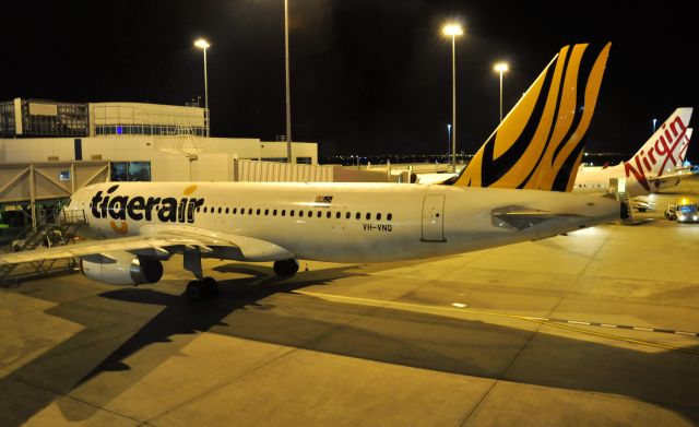 Airbus A320 (VH-VNQ) - Tiger Airways Australia Airbus A320-232 VH-VNQ in Melbourne Tullamarine