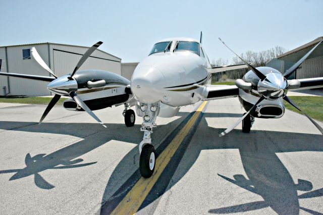 Beechcraft King Air 90 (N524CV)