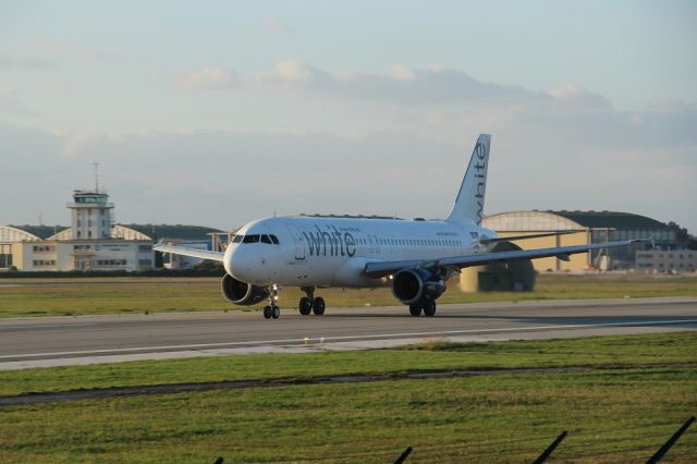 Airbus A320 (CS-TRO) - 17 décembre 2016 to EFRO 