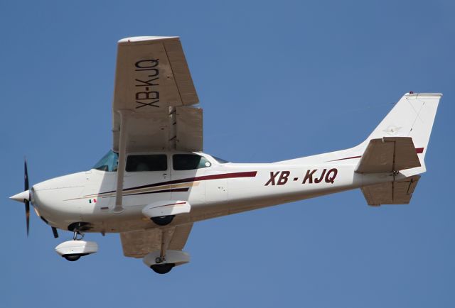 Cessna Skyhawk (XB-KJQ)